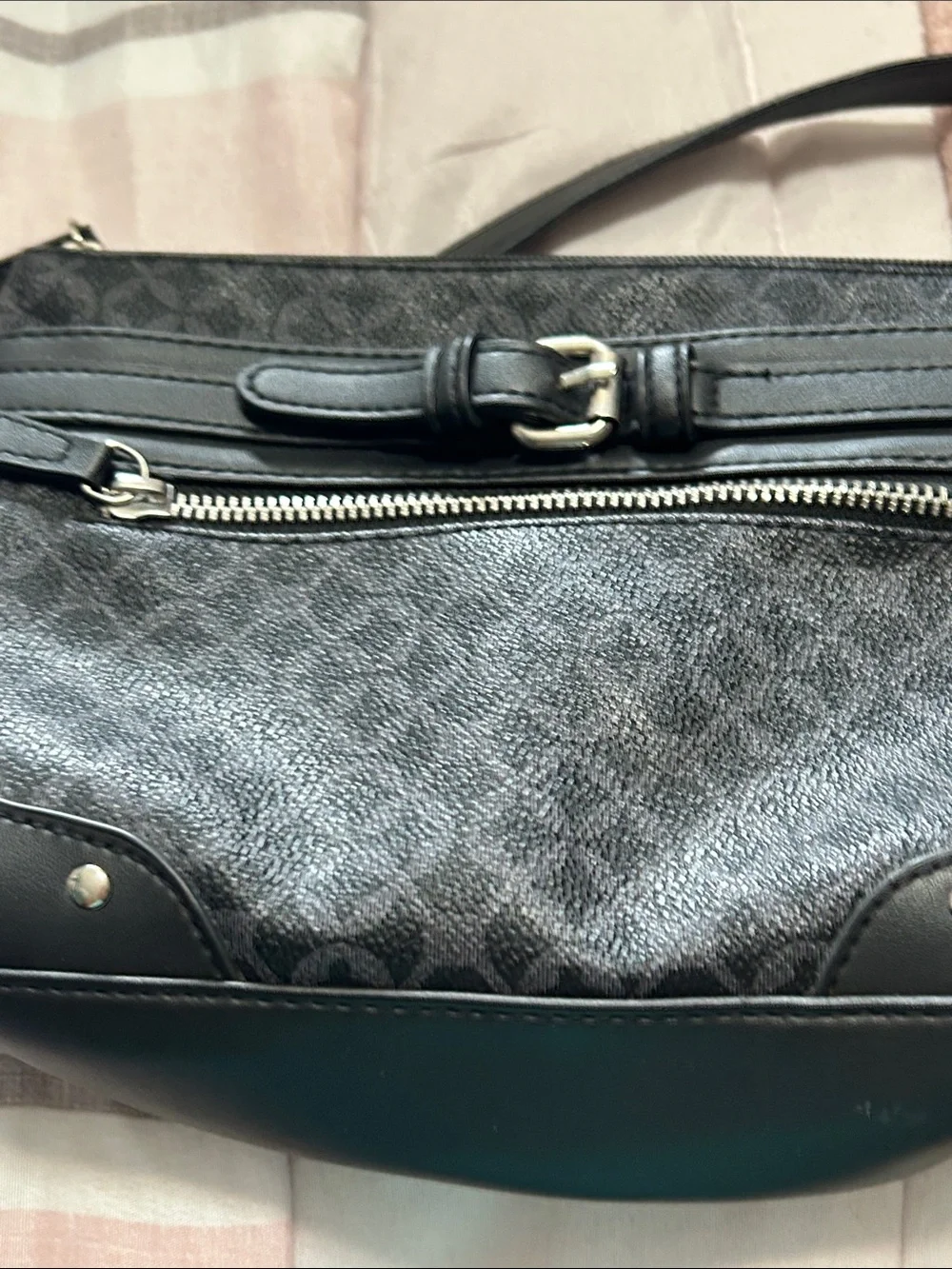 N/A stylish black